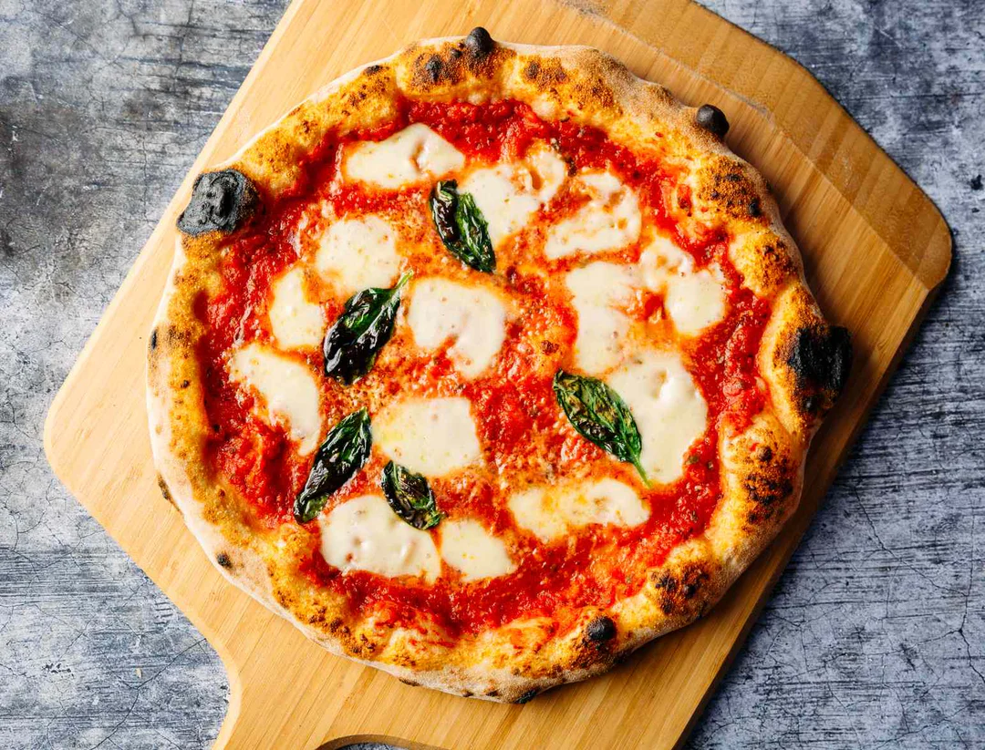 Pizza Margherita GOLD PAT